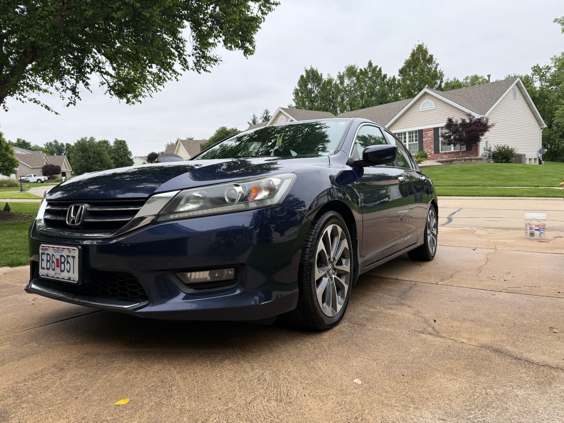 Honda Accord — photo 3